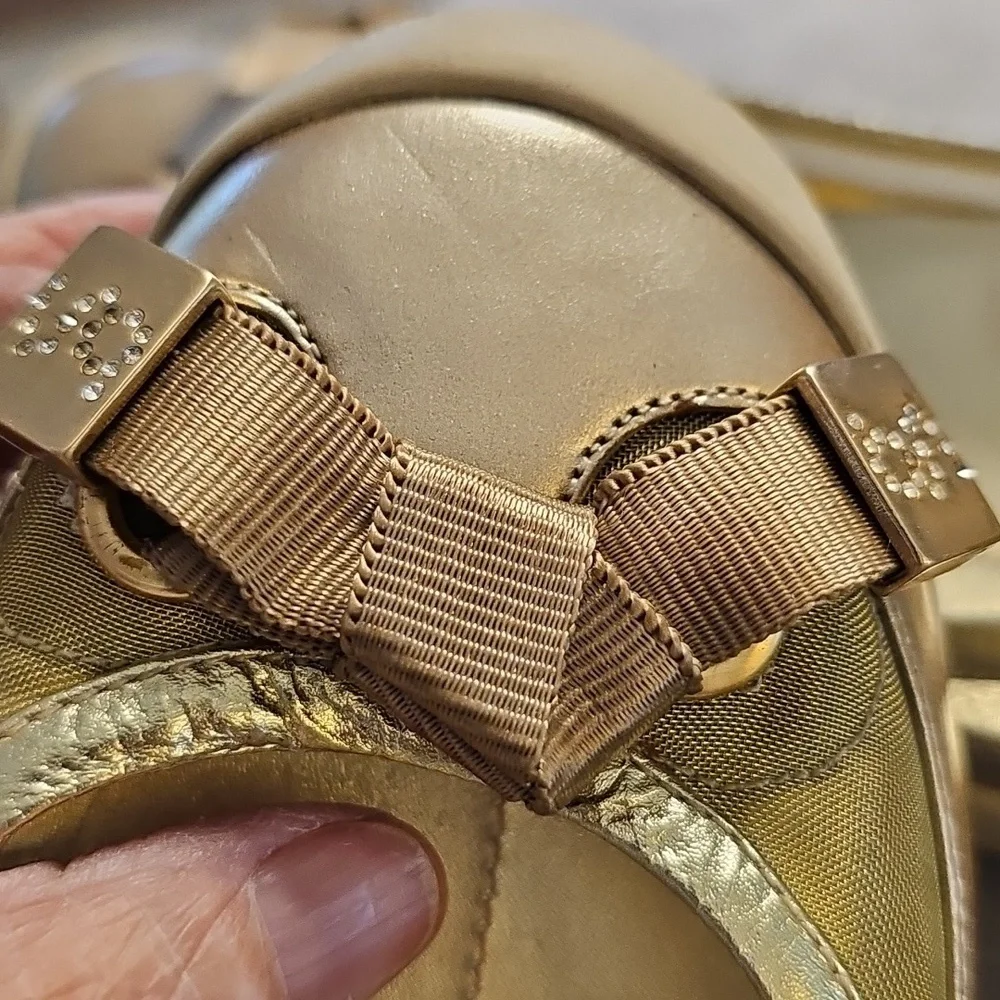 Gold Ballet Flats with Bow. G Series By‎ NIKE:LAB. Size 7.5.B. Gold and Mesh